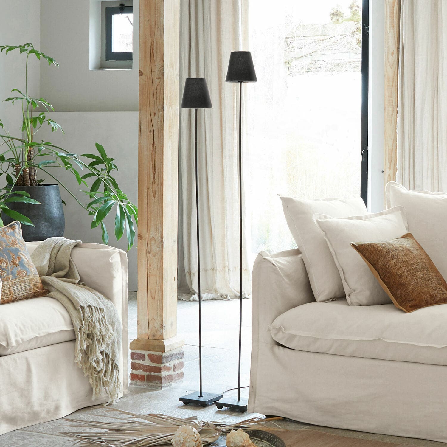 Coppia di lampade a stelo Tacoma