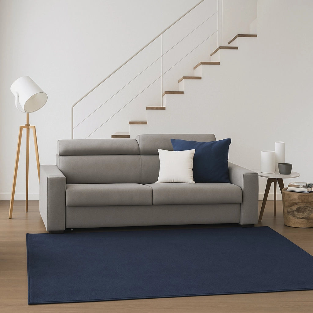 Divano fisso Kiev, Divano a 2 posti, Made in Italy, Sofà Soggiorno, in tessuto imbottito, con poggiatesta regolabili e Braccioli standard, cm 180x95h85, Tortora