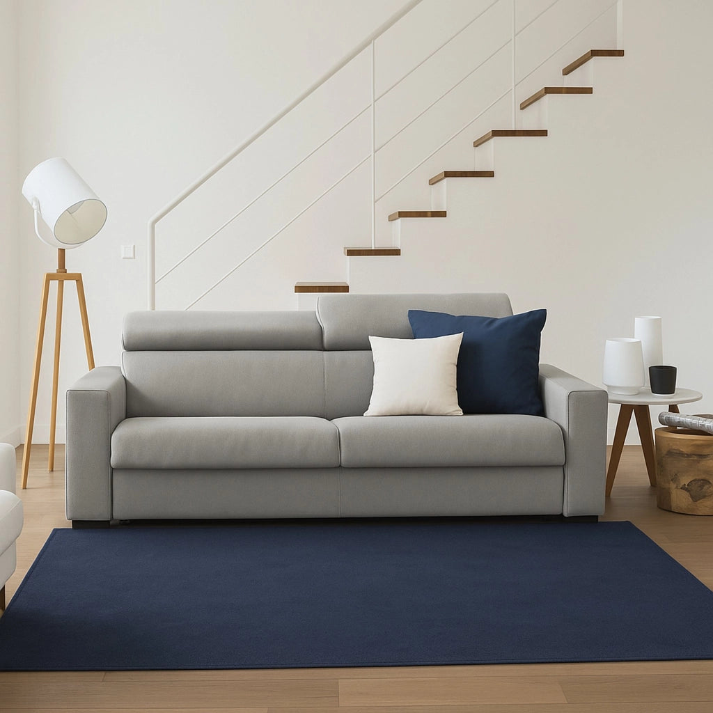 Divano fisso Kiev, Divano a 2 posti, Made in Italy, Sofà Soggiorno, in tessuto imbottito, con poggiatesta regolabili e Braccioli standard, cm 180x95h85, Grigio