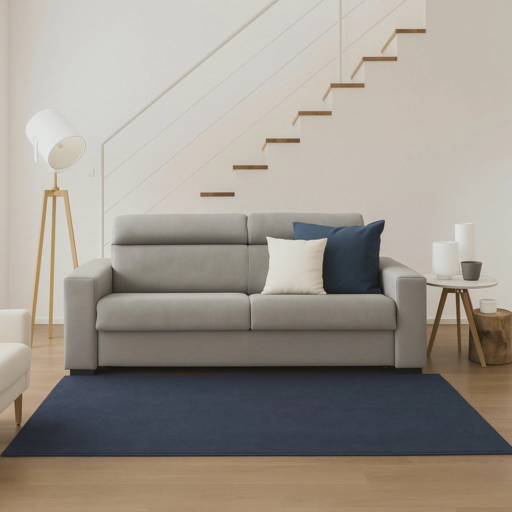 Divano fisso Vigolana, Divano a 3 posti, Made in Italy, Sofà Soggiorno, in tessuto imbottito, con poggiatesta regolabili e Braccioli slim, cm 220x95h85, Grigio