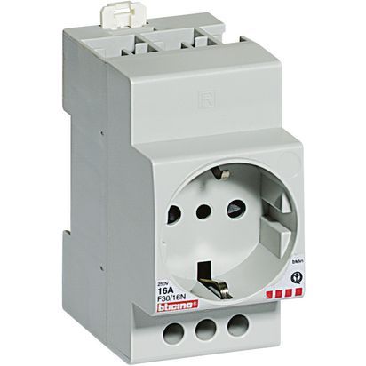 F30/16n - Presa Std Tedesco/italiano P30 Da Quadro - Bticino F30/16n - Presa Std Tedesco/italiano P30 Da Quadro - Bticino