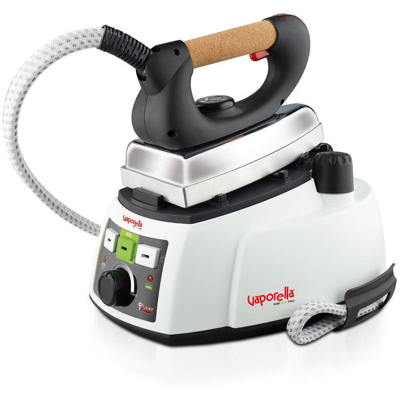 FERRO A CALDAIA POLTI Vaporella 535 Eco Pro, 1750 w, Serbatoio 0,9l, Piastra professionale in Alluminio, Tappo di sicurezza, Massima stabilità con tappetino antiscivolo, Funzione eco risparmia fino al 10% energia e il 25% acqua, Manico sughero