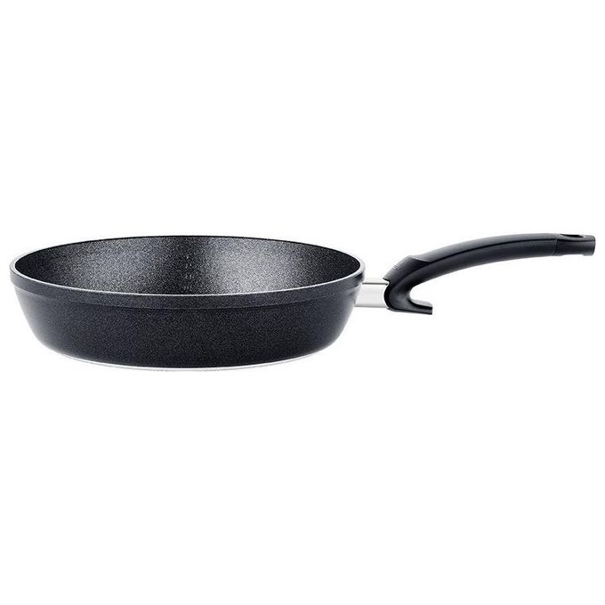 Fissler FISS-15910528100 Adamant Comfort Padella in Alluminio con Rivestimento Antiaderente e Antigraffio per Tutti i Piani Cottura inclusa Induzione colore Nero Fissler FISS-15910528100 Adamant Comfort Padella in Alluminio con Rivestimento Antiaderente e Antigraffio per Tutti i Piani Cottura inclusa Induzione colore Nero