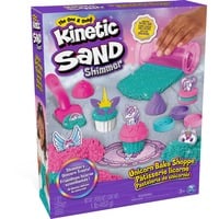 Kinetic Sand Shimmer, Set di Gioco Laboratorio di Pasticceria Unicorni, 453 g di Sabbia Cinetica, Verde Acqua Luccicante e Rosa, 8 Attrezzi unicorno, Giocattoli Sensoriali per Bambini, 3+ Anni, Gioco di sabbia