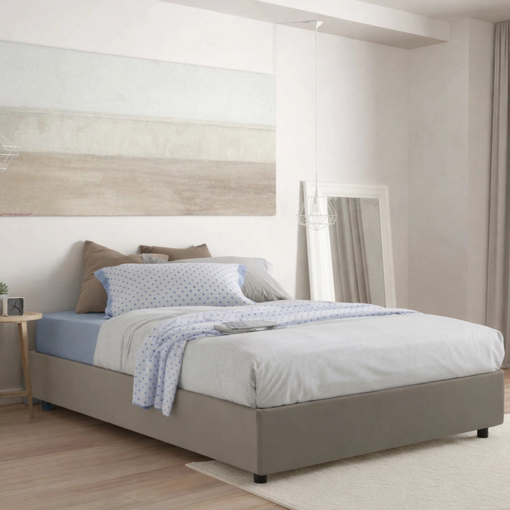 Letto matrimoniale Akemi, Letto contenitore con rivestimento in ecopelle, Made in Italy, Apertura frontale, con materasso cm 140x190 incluso, Tortora