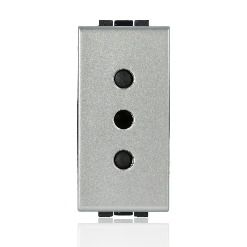 Light Tech Presa 2 Poli + T 10a Grigia Nt4113 - Bticino