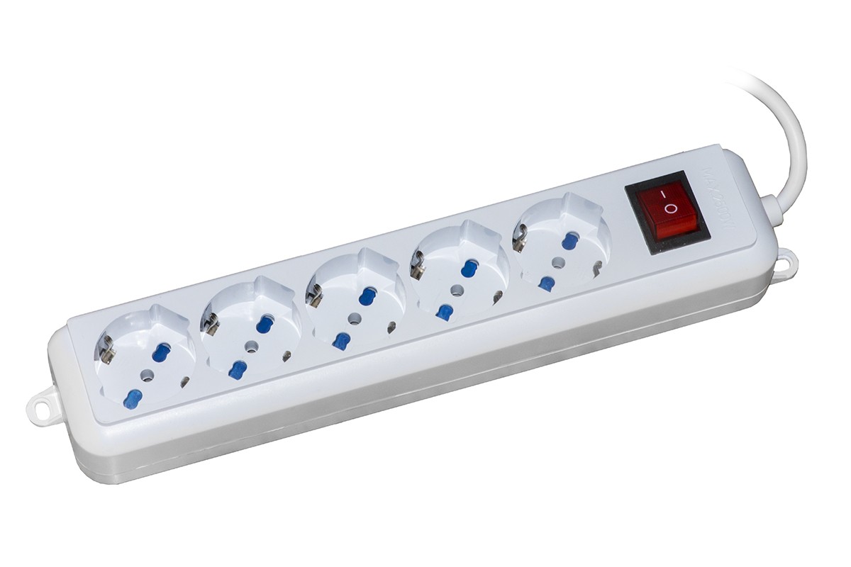 Multipresa 5 Prese Universali Ita/Schuko 10/16 A - Spina 16 A Con Interruttore Cavo Mt 5 Colore Bianco Multipresa 5 Prese Universali Ita/Schuko 10/16 A - Spina 16 A Con Interruttore Cavo Mt 5 Colore Bianco
