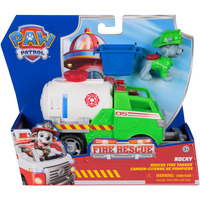 PAW Patrol Fire Rescue: Autocisterna Antincendio di Rocky con Personaggio, Tenaglia e Camion Giocattolo, Giocattoli per Bambini e Bambine, 3+ Anni, veicolo da gioco