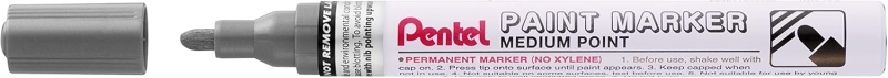 Pennarello Pentel - Punta media da 45 mm - Permanente su tutte le superfici - Resistente alla luce e all'acqua - Corpo in alluminio - Nero perla Pennarello Pentel - Punta media da 45 mm - Permanente su tutte le superfici - Resistente alla luce e all'acqua - Corpo in alluminio - Nero perla