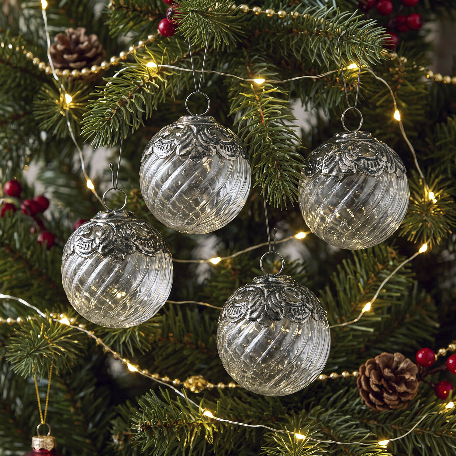 Set di 4 palline di Natale Set di 4 palline di Natale