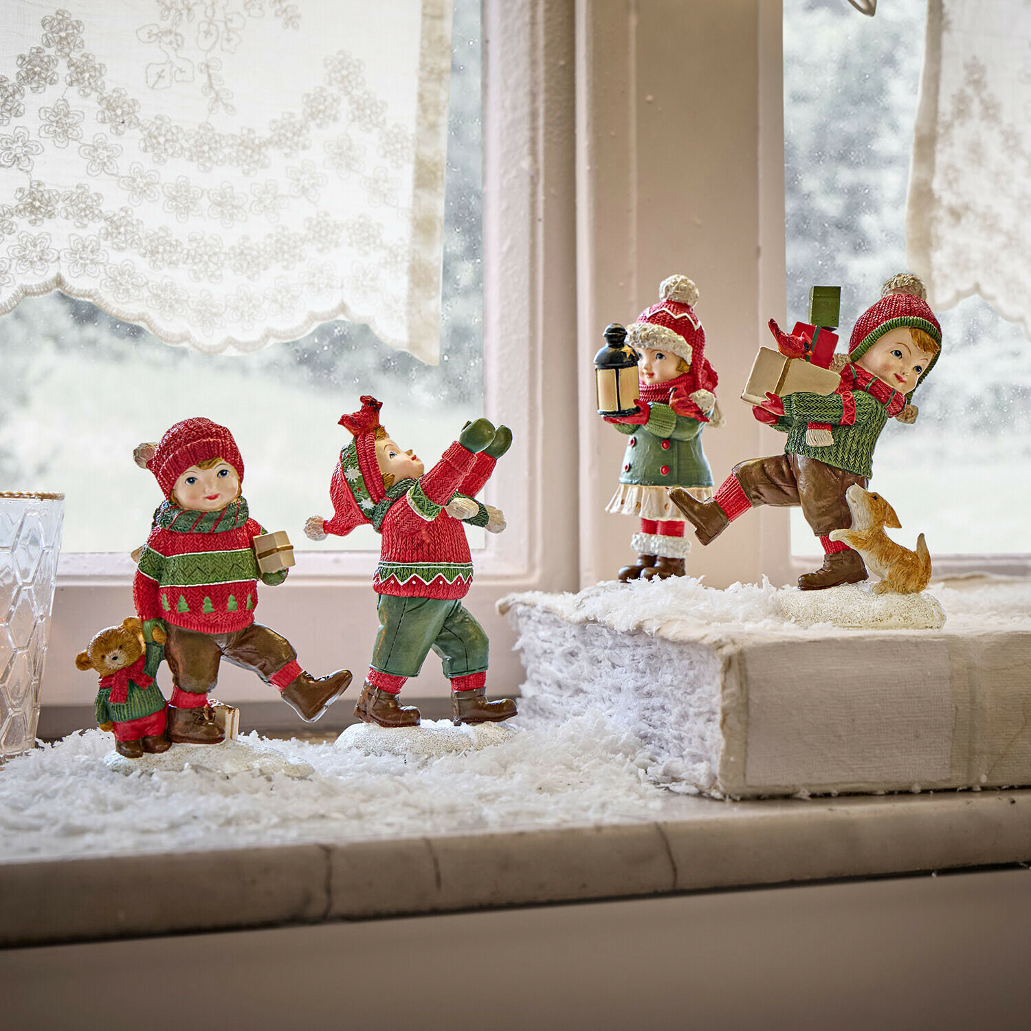 Set di 4 statuine Irenja