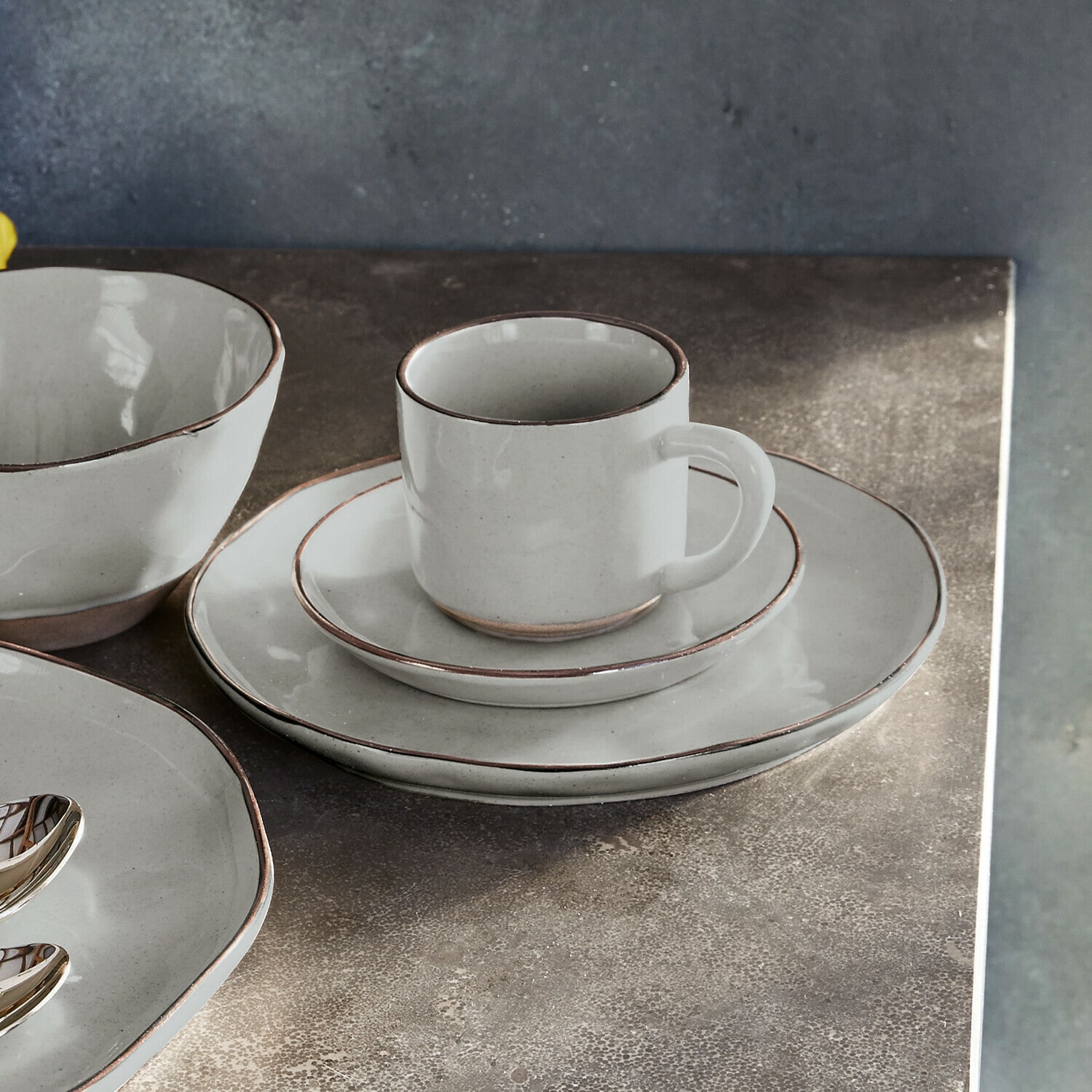 Set di 6 tazze con piattino Biarré Set di 6 tazze con piattino Biarré