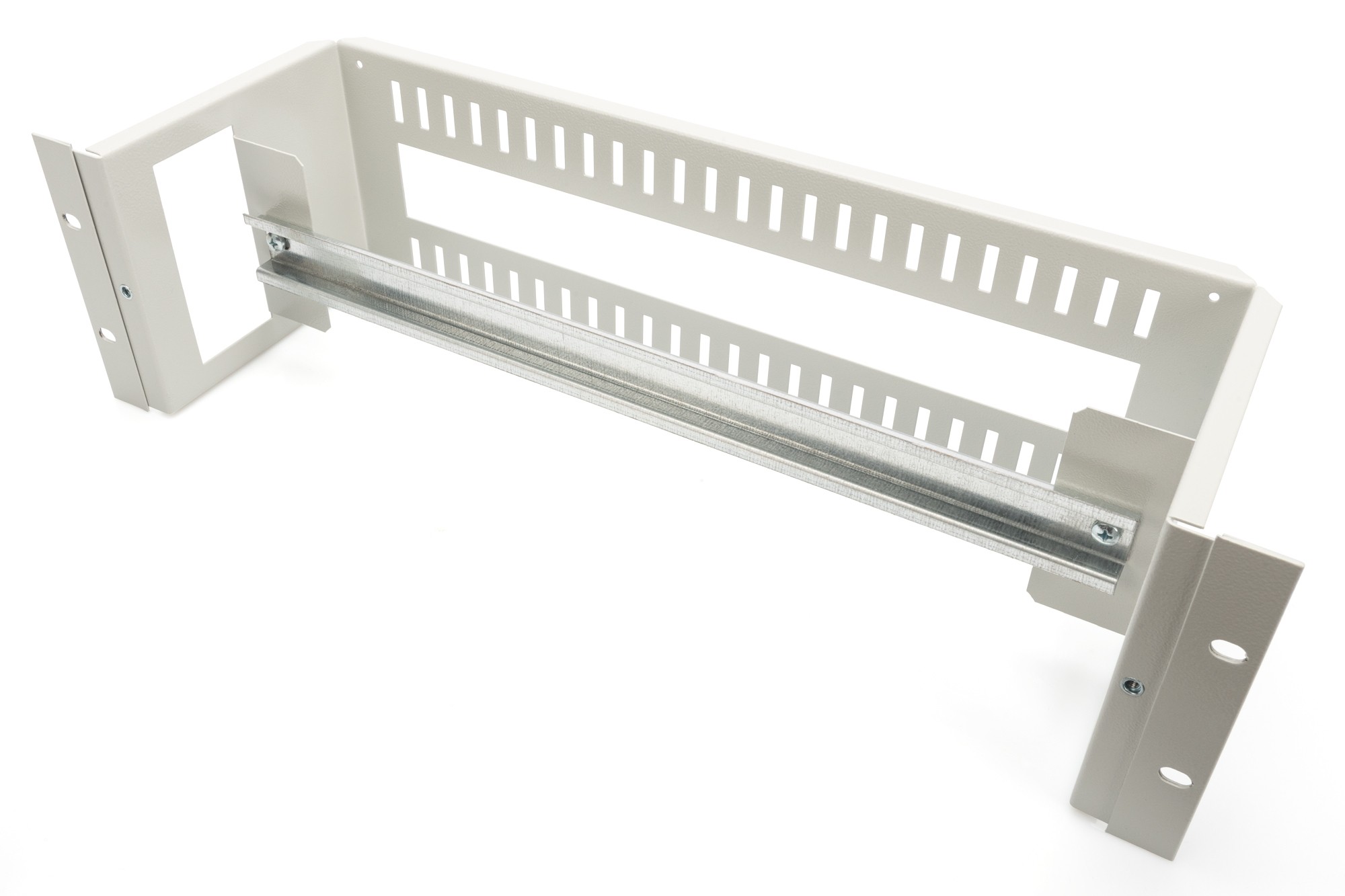 Supporto Guida Din 3U 135X480X150 Mm Incl. Din Rail (35X390 Mm) Grey (Ral 7035) Supporto Guida Din 3U 135X480X150 Mm Incl. Din Rail (35X390 Mm) Grey (Ral 7035)