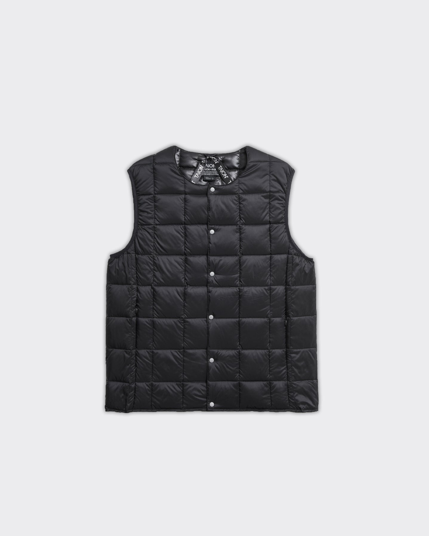 Taion Vest Crewneck Button Nero